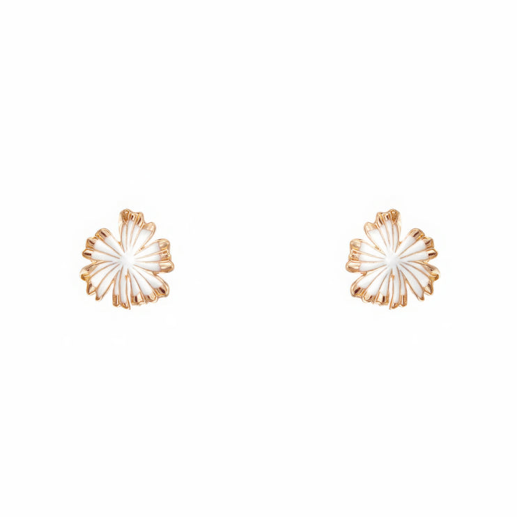 Elegant White Flower Fashion Stud Earrings