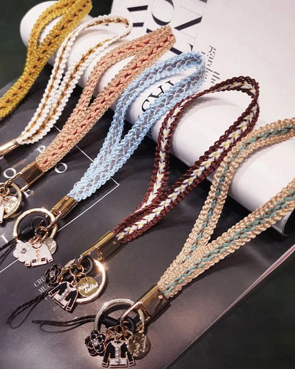 Elegant Detachable Charms Key Ring Keychain Knitted Short Phone Hand Strap