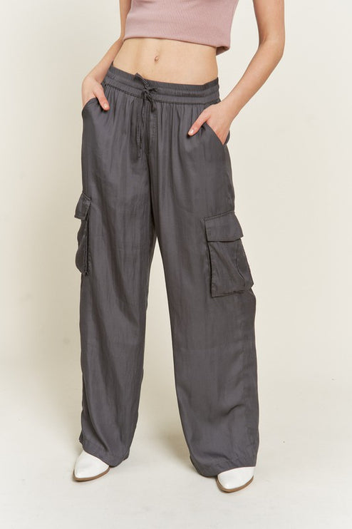 Comfort Fit Cargo Pull-On Pants with Elastic Waist