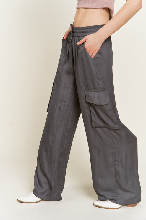 Comfort Fit Cargo Pull-On Pants with Elastic Waist