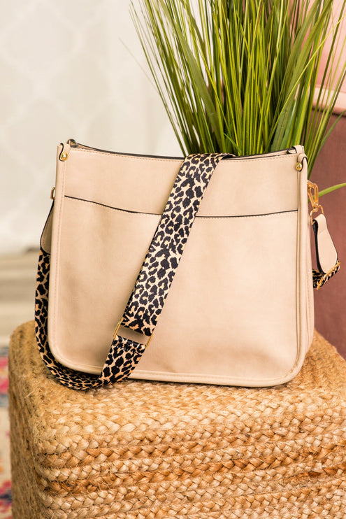 Trendy Vegan Leather Crossbody Handbag with Leopard Strap